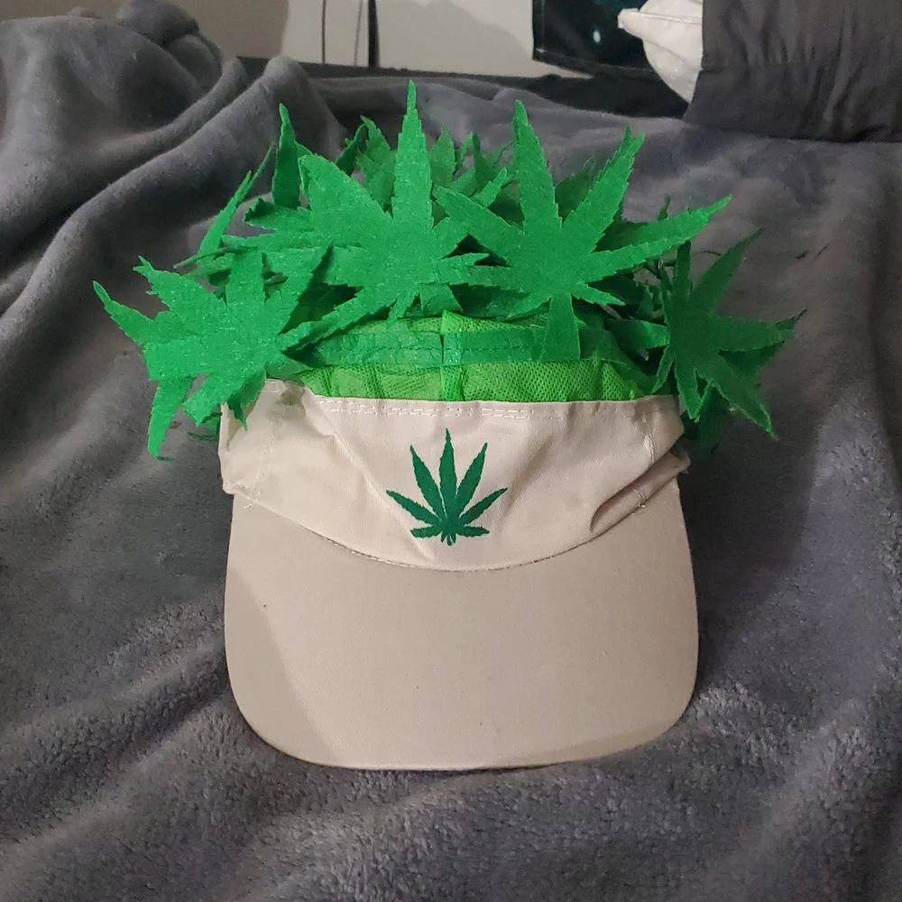 Green Leaf Visor Hat